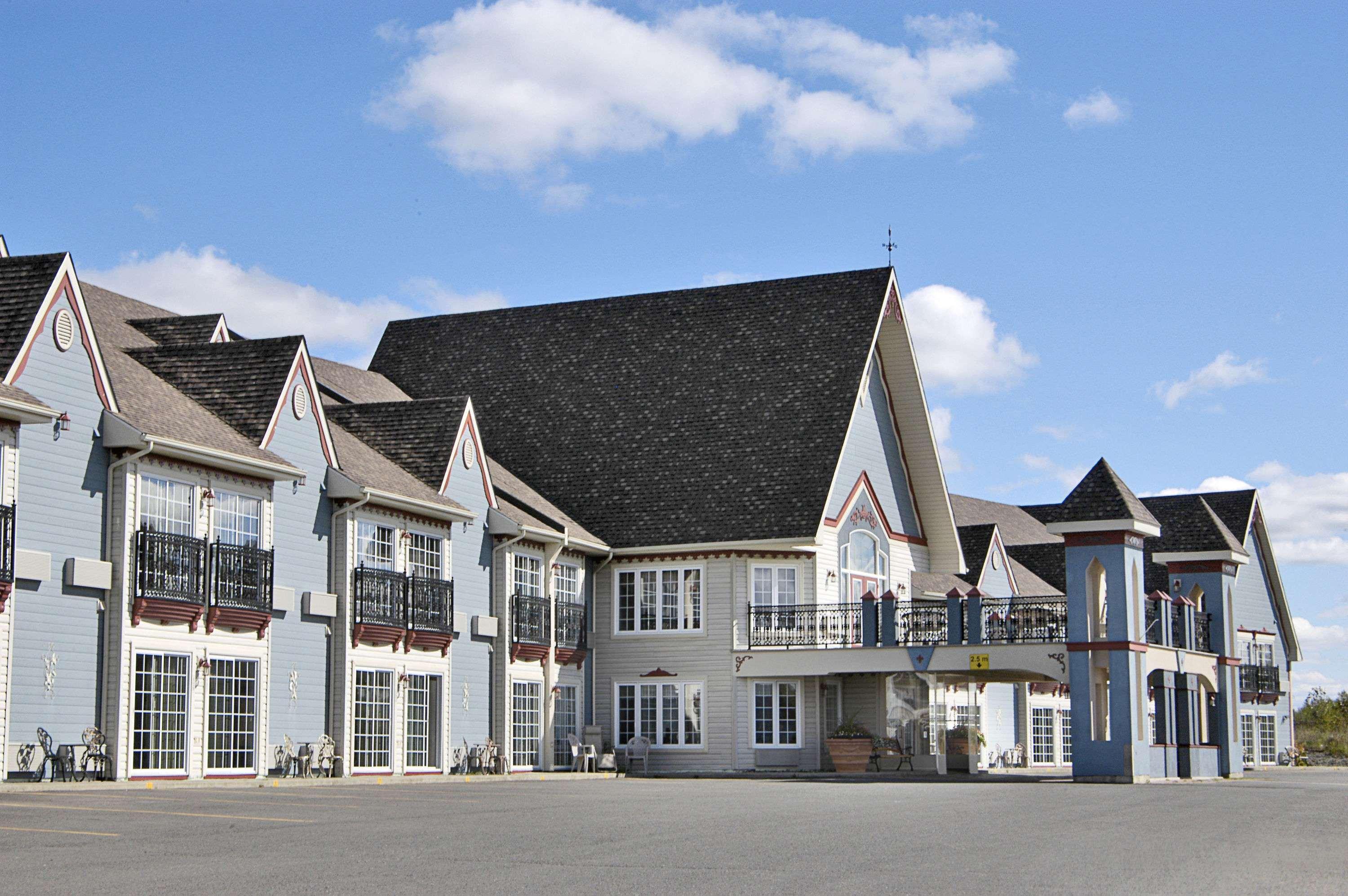 Days Inn By Wyndham Edmundston Buitenkant foto