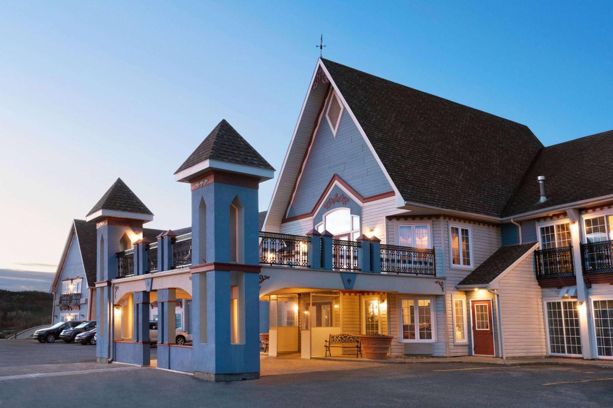 Days Inn By Wyndham Edmundston Buitenkant foto