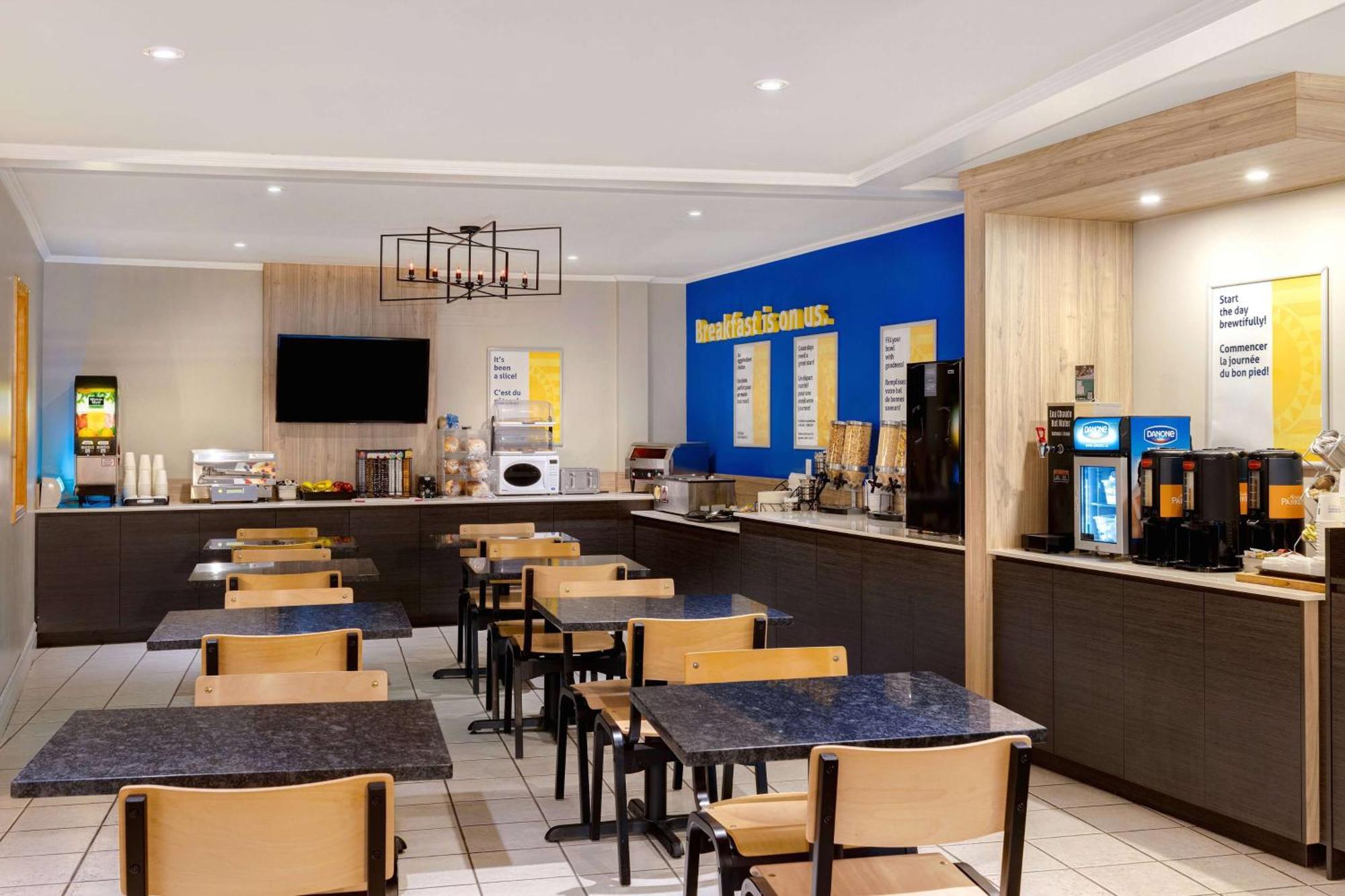 Days Inn By Wyndham Edmundston Buitenkant foto