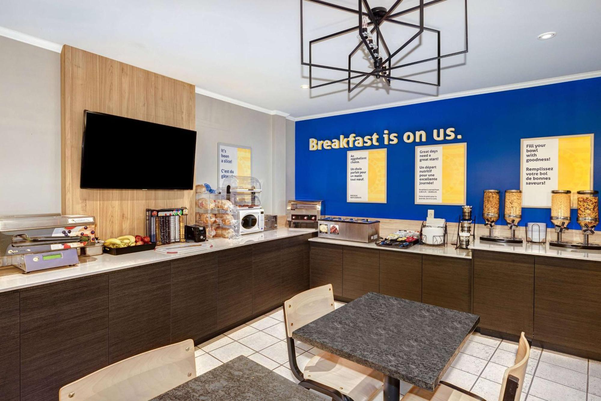 Days Inn By Wyndham Edmundston Buitenkant foto
